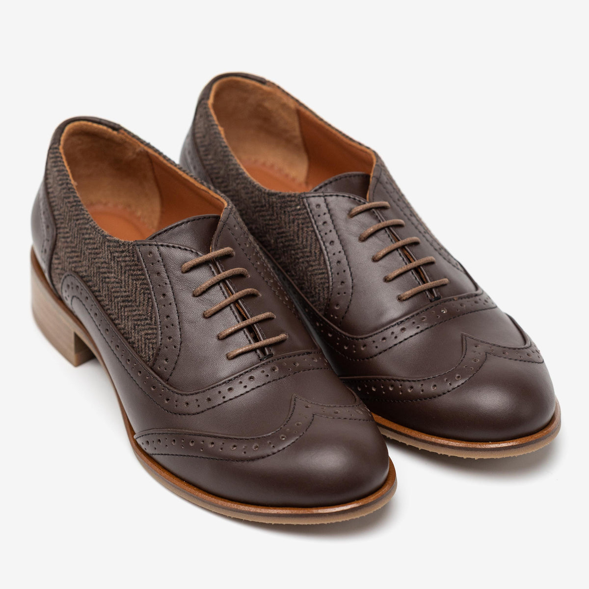 Leeds: Women's Handmade Brown Leather &amp; Tweed Oxford Shoes – Canvas Brogues, Customizable